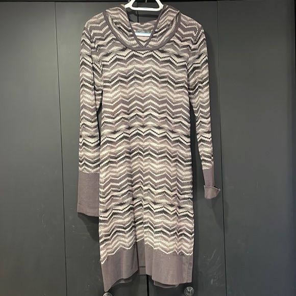 Prana Dresses & Skirts - Prana Women’s XL Grey Hooded Sweater Dress LIKE NEW